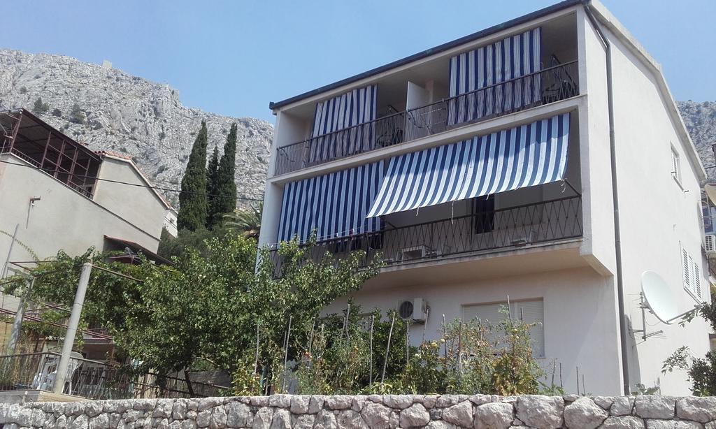 Apartments Ivka Omiš Buitenkant foto